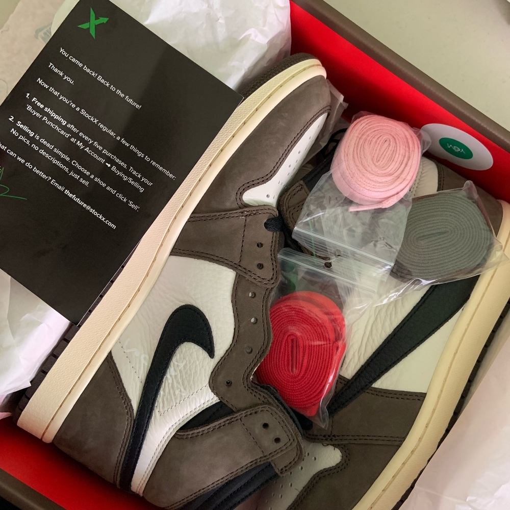 Jordan 1 Travis Scott Size 9.5 DS
